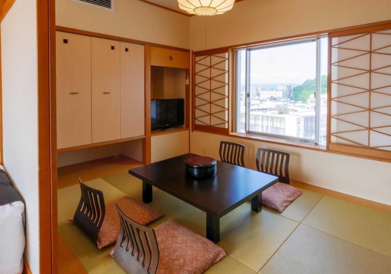 アパホテル　宮崎延岡駅前 延岡市 エクステリア 写真